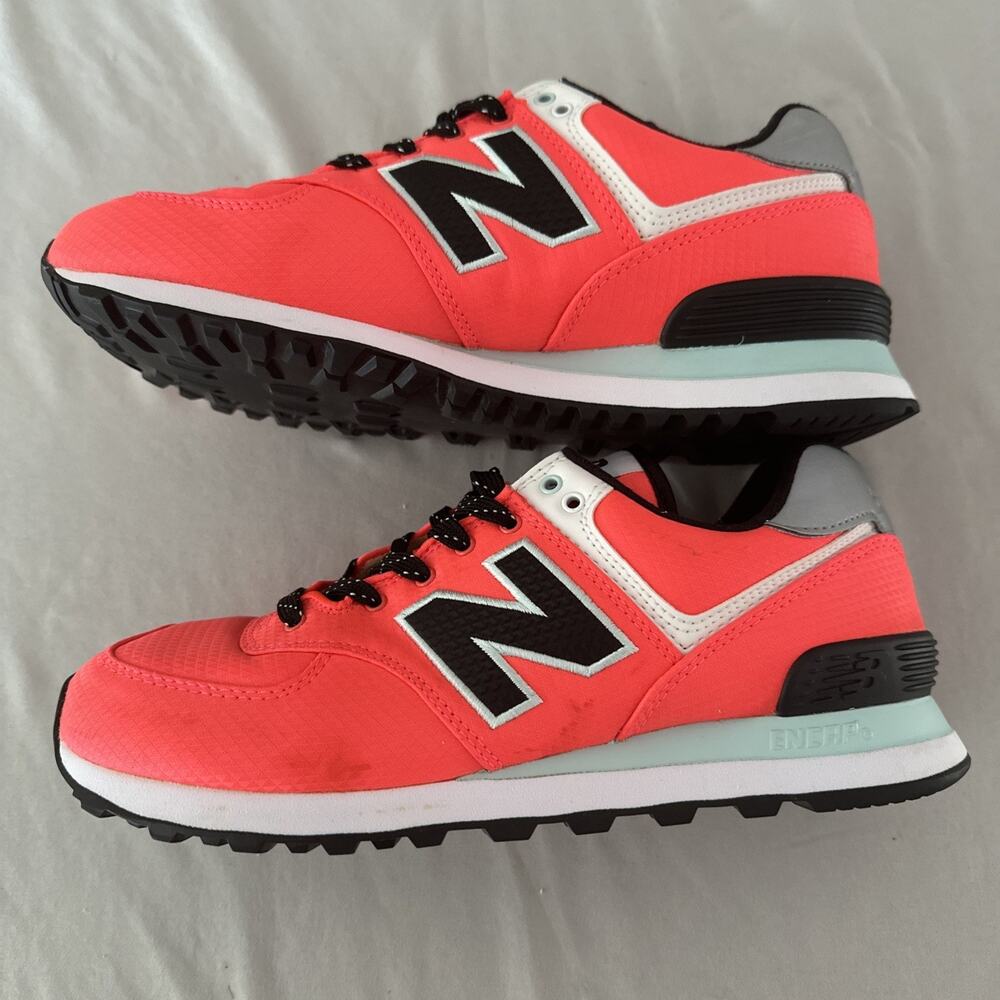 New Balance 574 Classic Women's Size 9 (Medium) Running Shoes Coral/Black - Picture 4 of 8